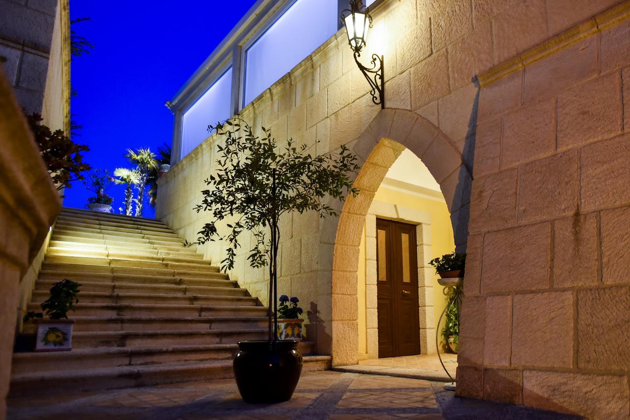 Kete Deluxe Rooms Marina di Palma Luaran gambar